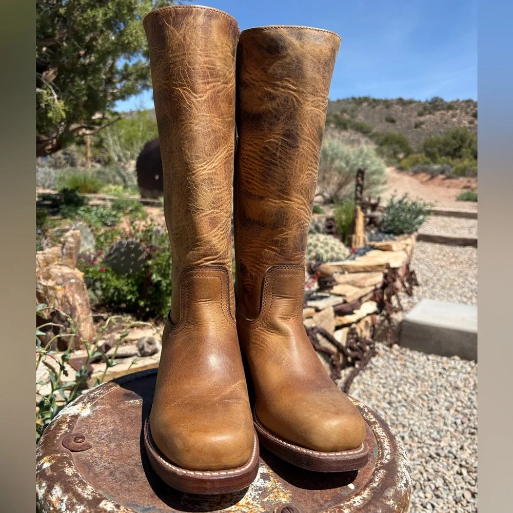 NWT πΊπΈ FRYE 14L Campus Boots - Picture 7 of 16